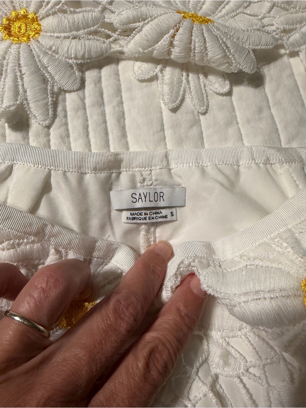 Saylor Morgana Daisy Lace Top Shorts Set White Yellow Size S - Picture 9 of 12